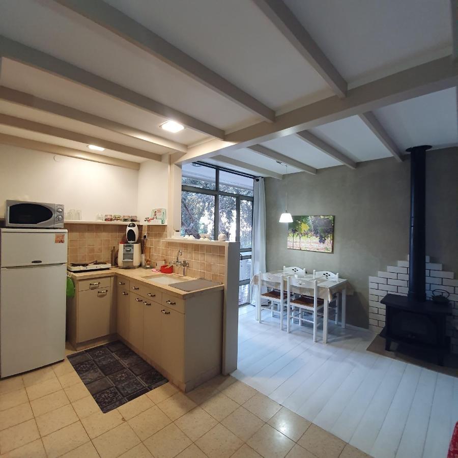 בחצר של טובה Hazon Exterior foto